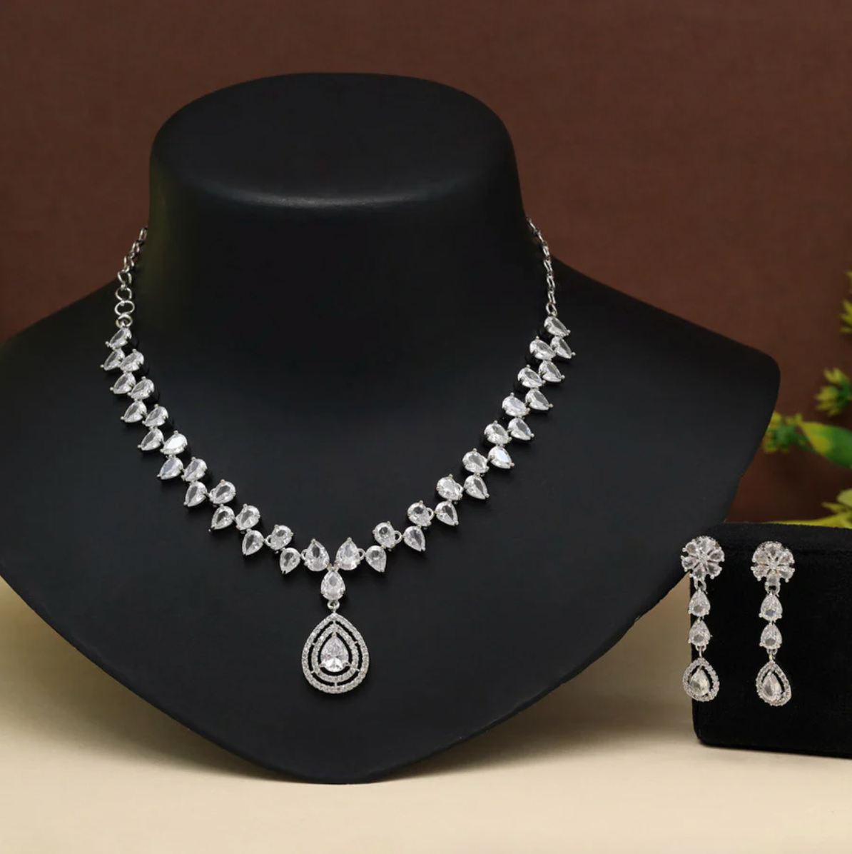 Matrut | Indo-western Necklace Set - IN336