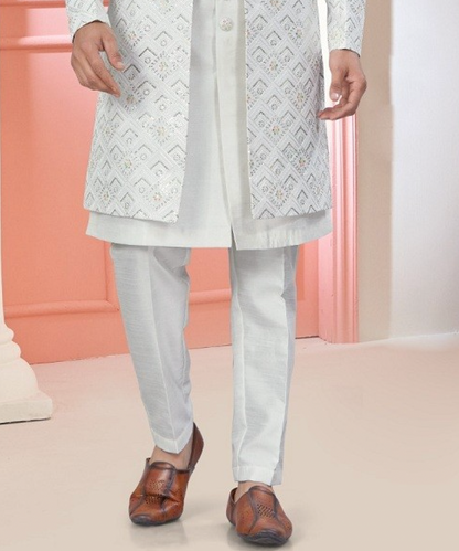 Matrut | King's Kutch White Kurta Set