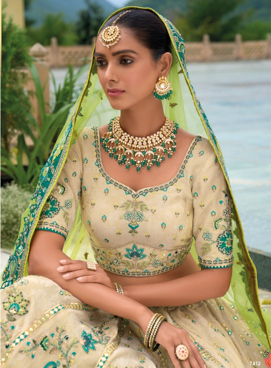 Matrut | Ehsaas Green Lehenga Set