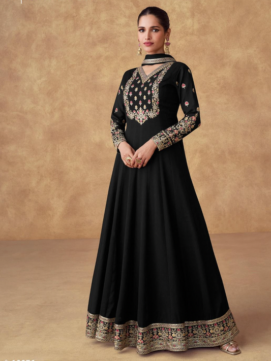 Matrut | Empire Waist Black Gown