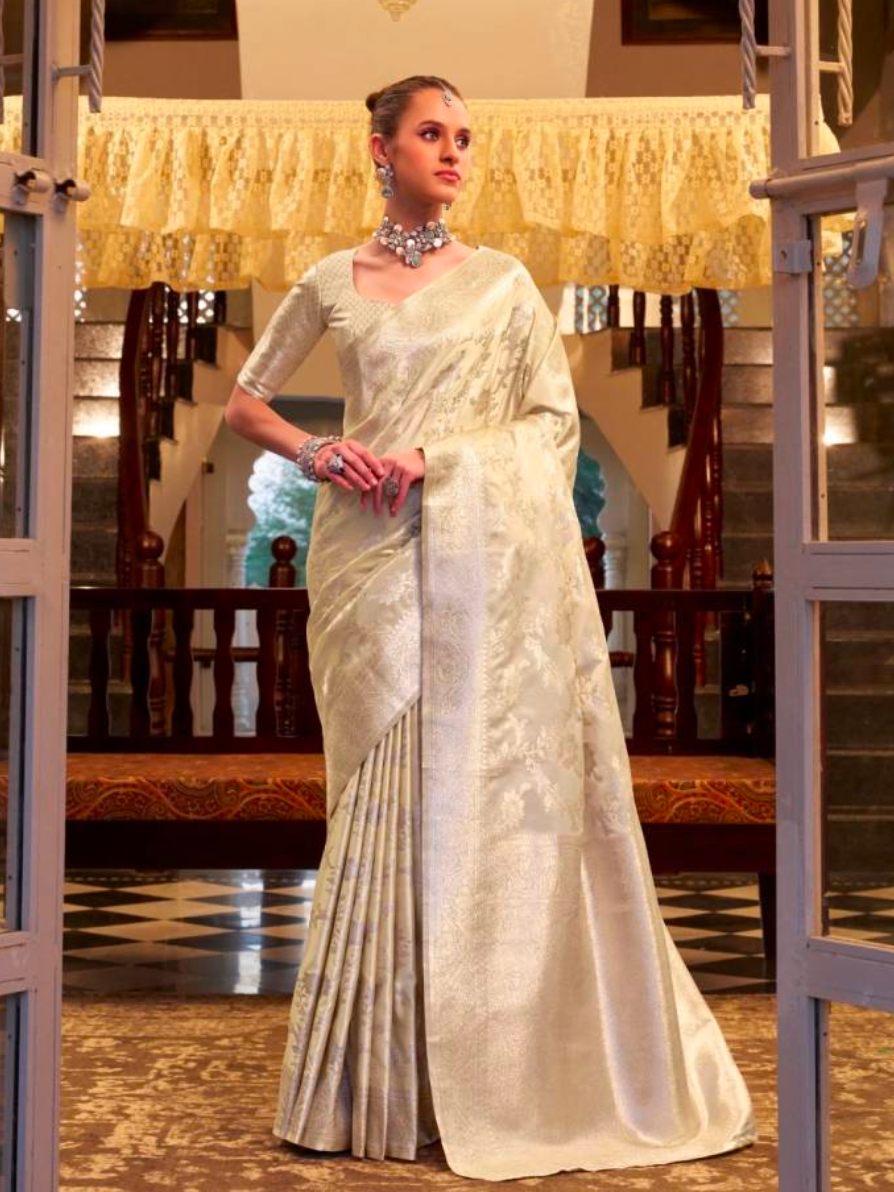 Matrut | Shella White Saree