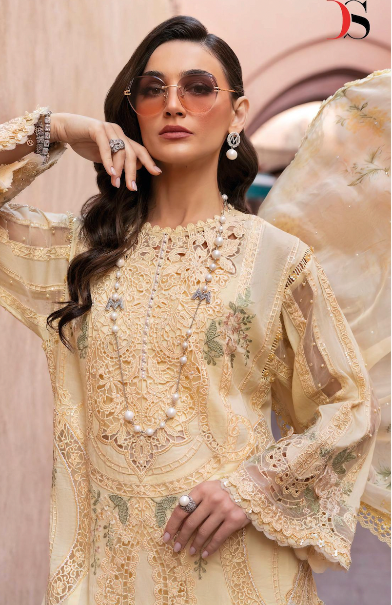 Matrut  |  Maria Voyage Beige Suit