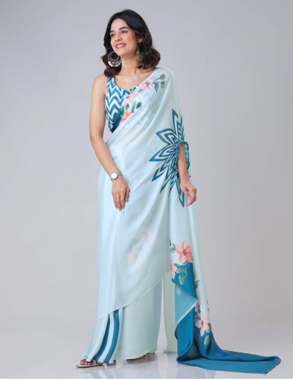 Matrut  |  Bubbly Blue Freehand Saree