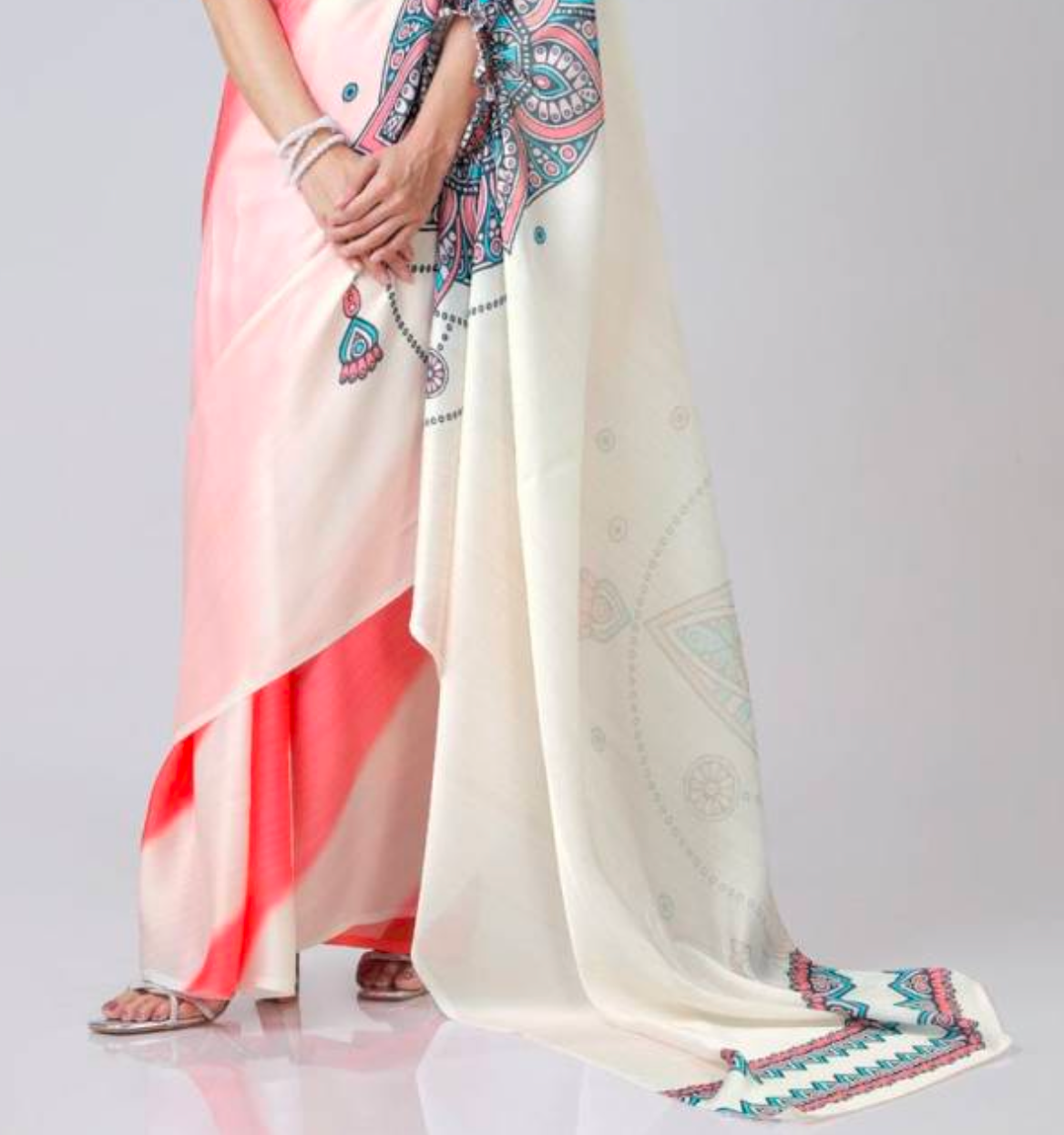 Matrut  |  Soft Blush Pink Stripe Freehand Saree
