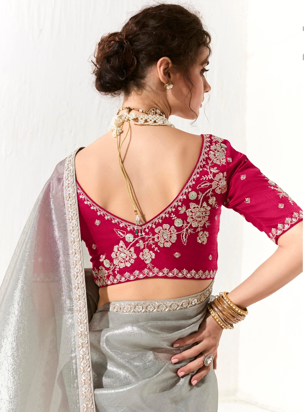 Matrut |  Cherry Chant Grey Saree