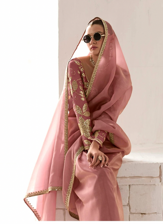 Matrut |  Cherry Chant Mauve Saree