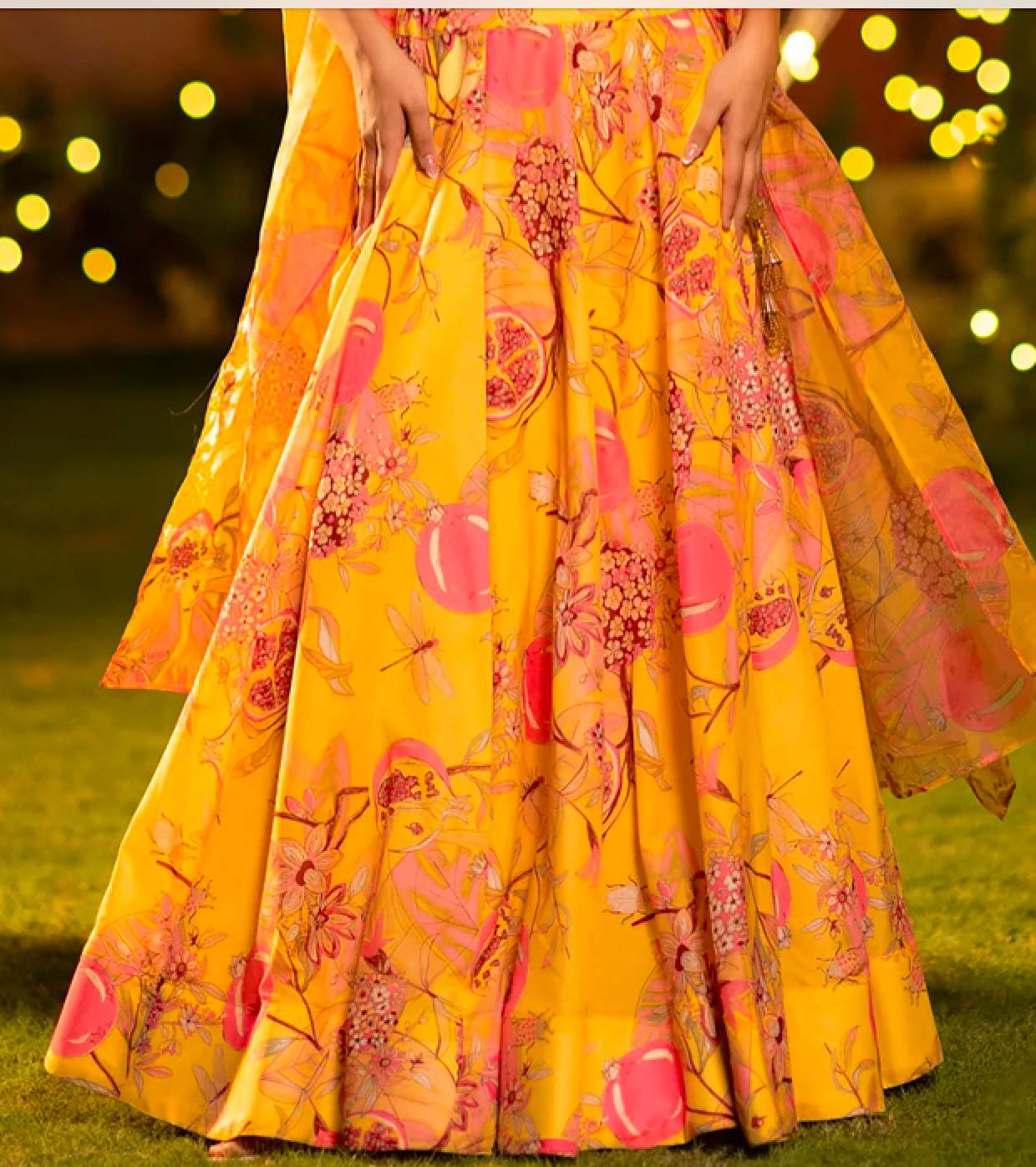 Matrut | Florea Yellow-pink Lehenga