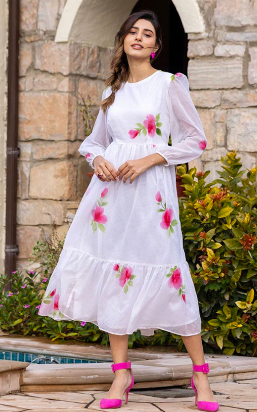 Matrut  | Rosaira White Empire Waist Dress