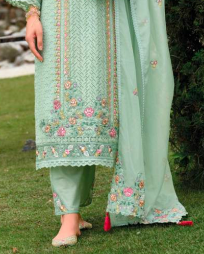 Matrut  | Gulzar Green Straight Suit
