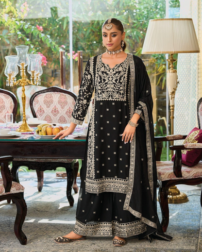 Matrut  | Glintera Black Straight Suit