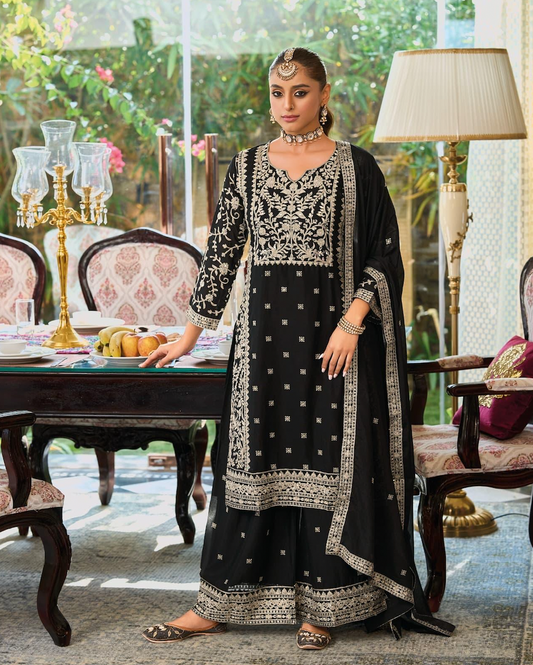 Matrut  | Glintera Black Straight Suit