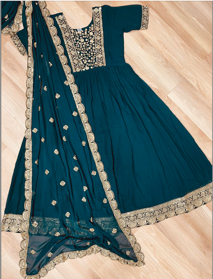 Matrut | Keeran Green Gown