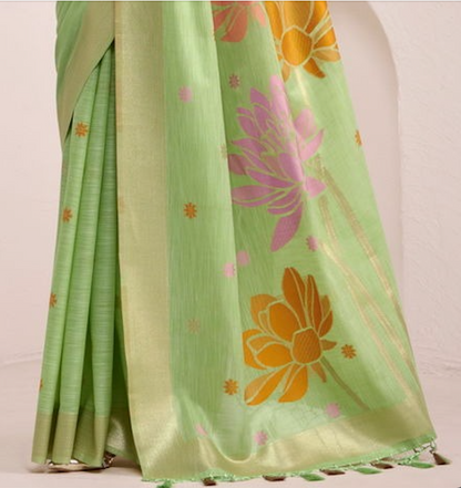 Matrut | Dinamic Parrot Green Saree