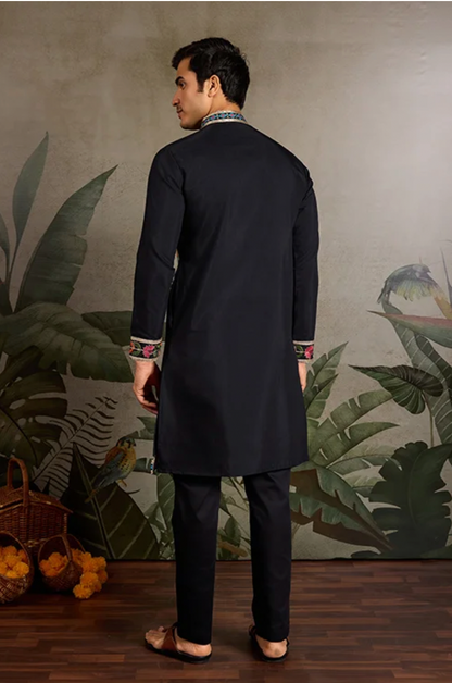 Matrut | Jhankaar Black Kurta Set