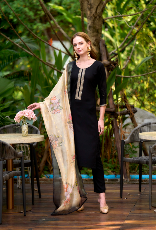Matrut | Divine Bliss Black Straight Suit