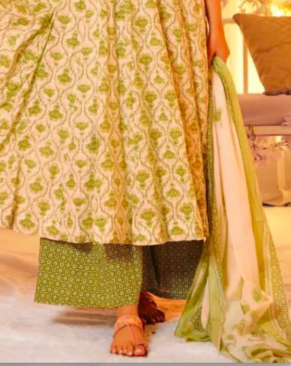 Matrut | Chaand Pista Green Anarkali Suit