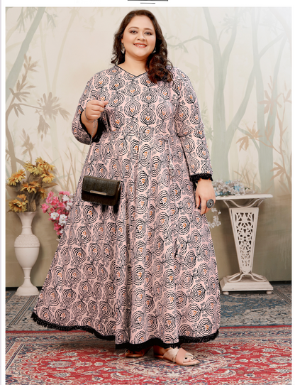 Matrut | Cheer Cream Long Dress