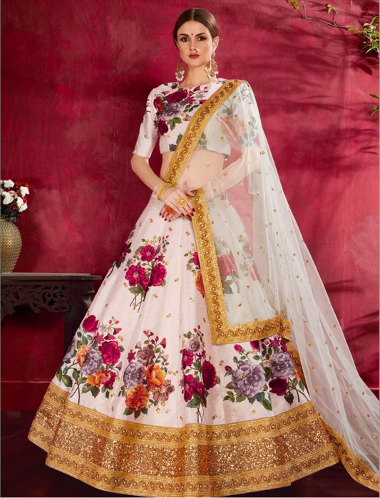 Matrut | Carnations Off-white Lehenga