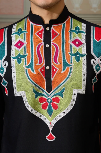 Matrut | Navami Black Kurta Set