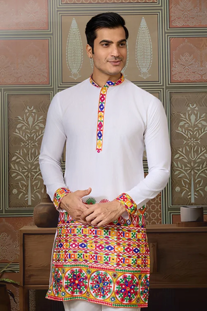 Matrut | Raas White Kurta Set