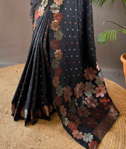 Matrut | Siya Black Saree