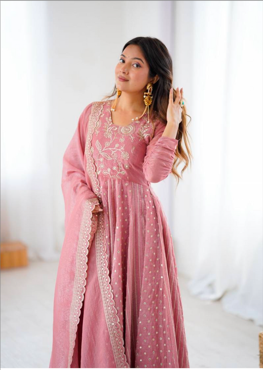 Matrut | Chandrika Baby Pink Gown