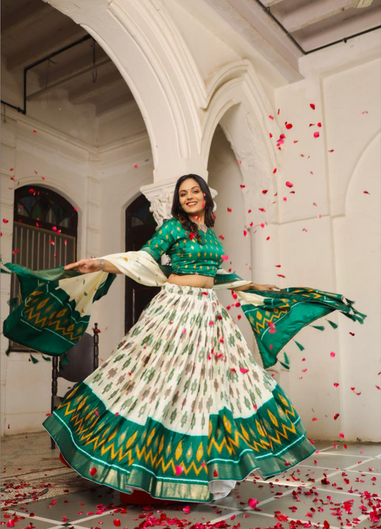 Matrut | Yuvti Green Multicolor Lehenga