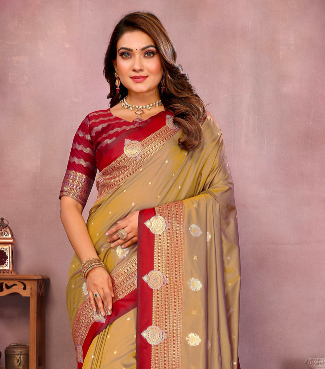 Matrut | Sanmati Golden-Red Silk Saree