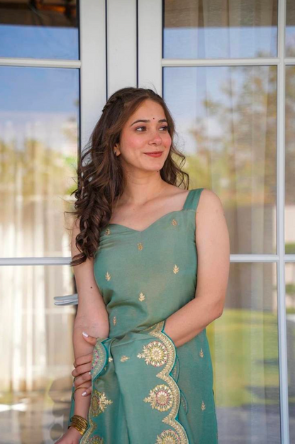 Matrut  | Albeli Mint Green Straight Suit