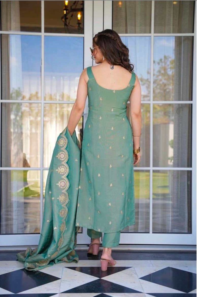 Matrut  | Albeli Mint Green Straight Suit