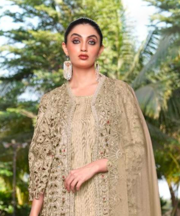 Matrut  | Butterfly Beige Straight Suit