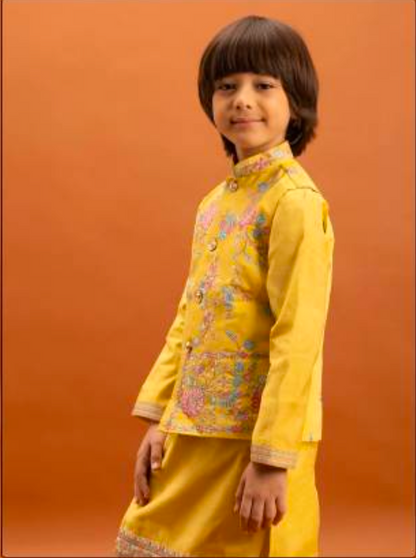 Matrut | Clleora Yellow Boy Kurta Set