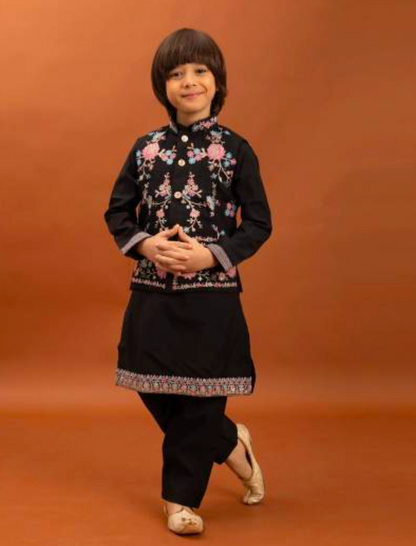 Matrut | Clleora Black Boy Kurta Set