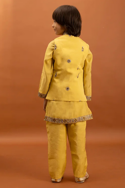 Matrut | Junior Jashn Yellow Boy Kurta Set