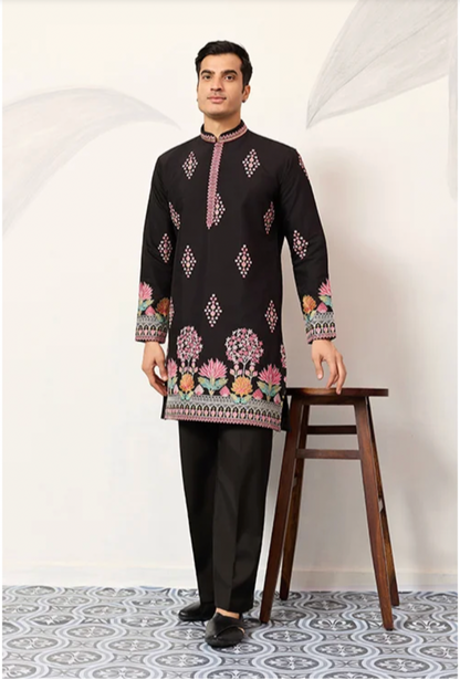 Muhrat Black Kurta Set