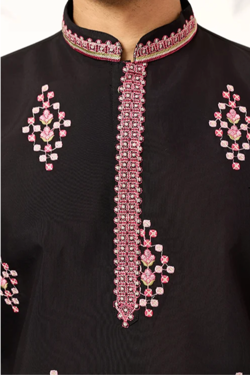 Muhrat Black Kurta Set