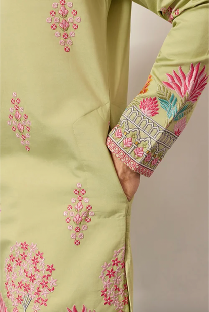 Muhrat Pista Green Kurta Set