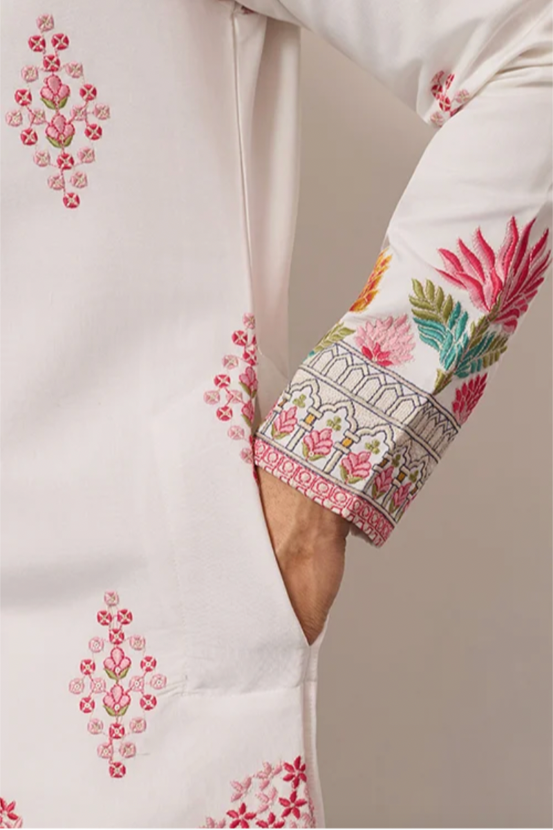 Muhrat White Kurta Set