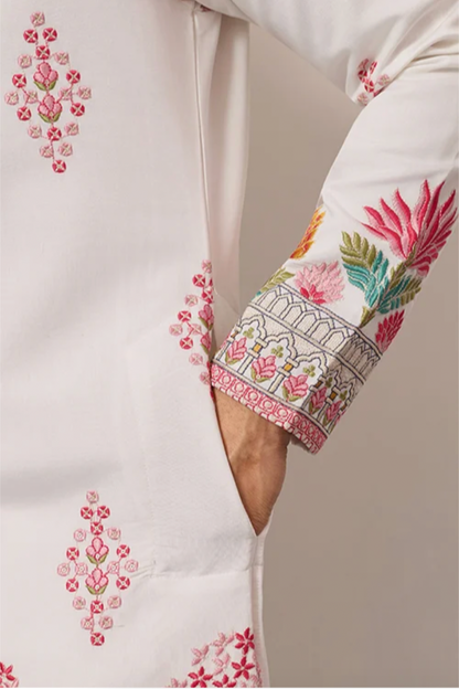 Muhrat White Kurta Set