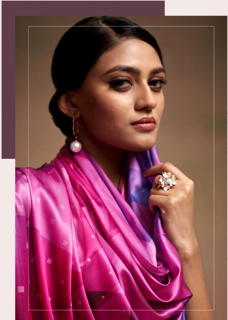 Vogueway Pink Satin Crepe Saree