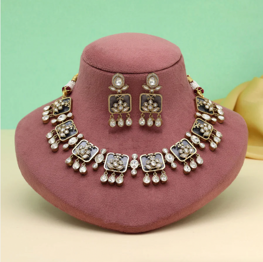 Matrut | Ethnic Necklace Set - M373