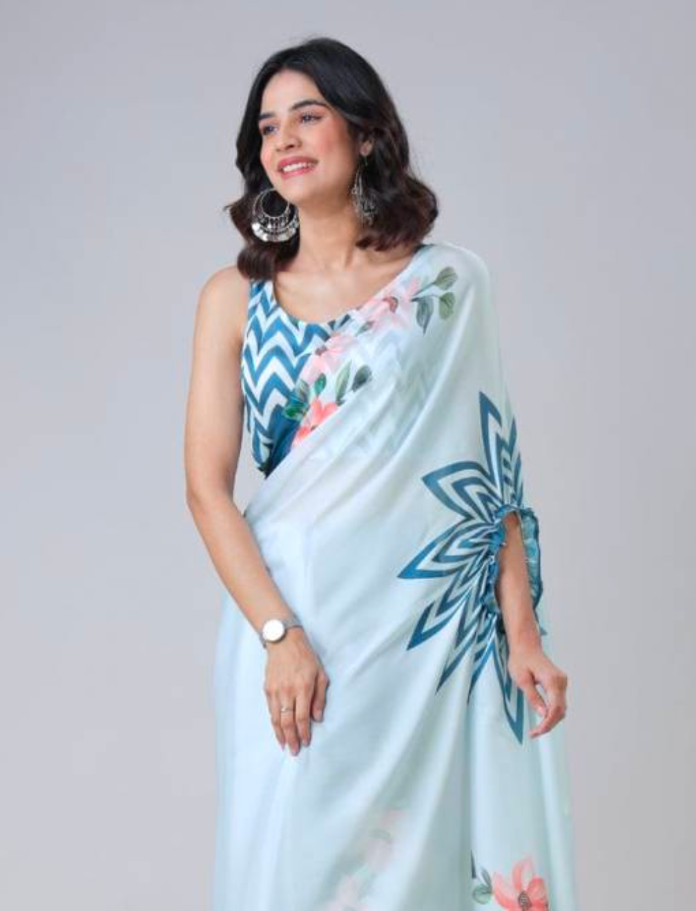 Matrut  |  Bubbly Blue Freehand Saree