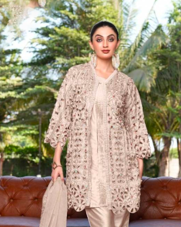 Matrut  | Butterfly Cream Straight Suit