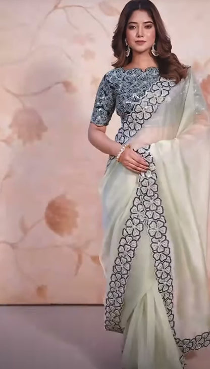 Matrut | Dolce Dip Pista Green Saree